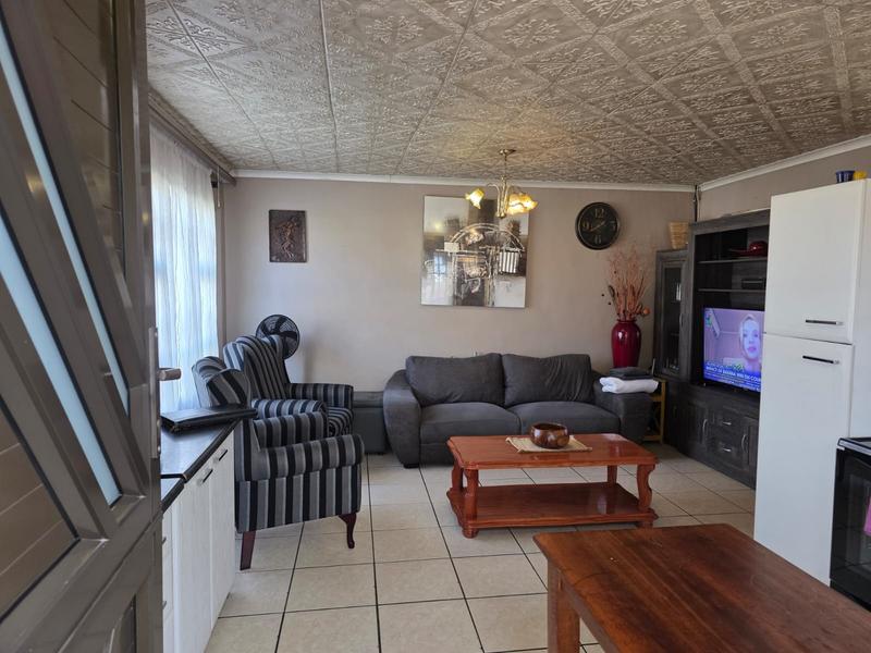 2 Bedroom Property for Sale in Bongweni Western Cape